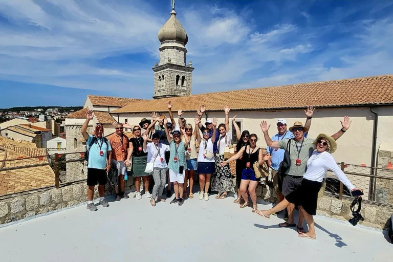 krk-walking-tour-kgrupa-na-izletu