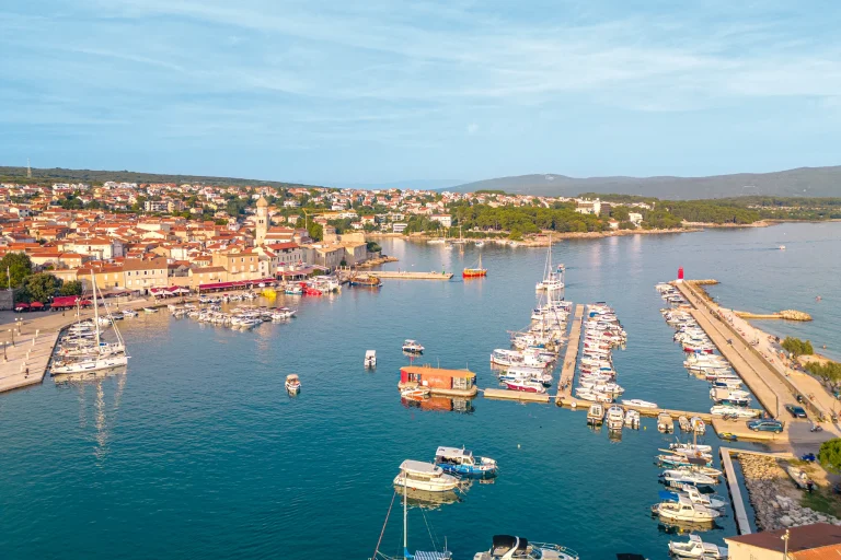 krk-walking-tour-pogled-na-grad-krk